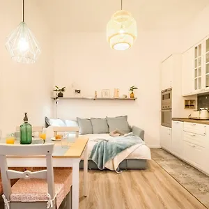  Apartman St Stephen Boulevard Next To Danube