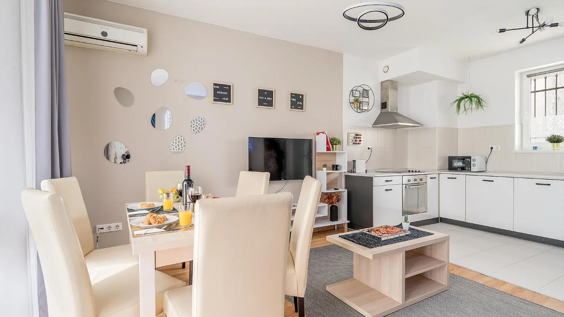 Two-Bedrooms Apartment Cbd Bp Budapest 0*,