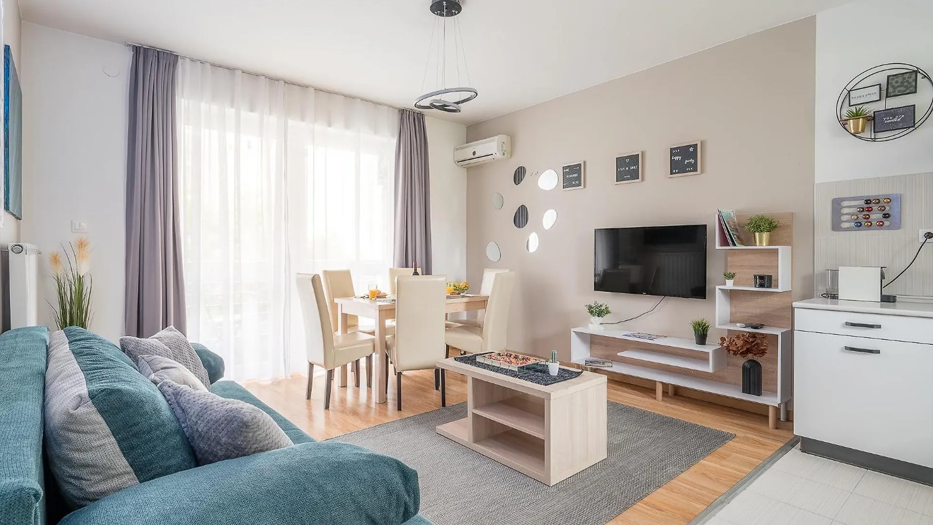 Two-Bedrooms Apartment Cbd Bp Budapest